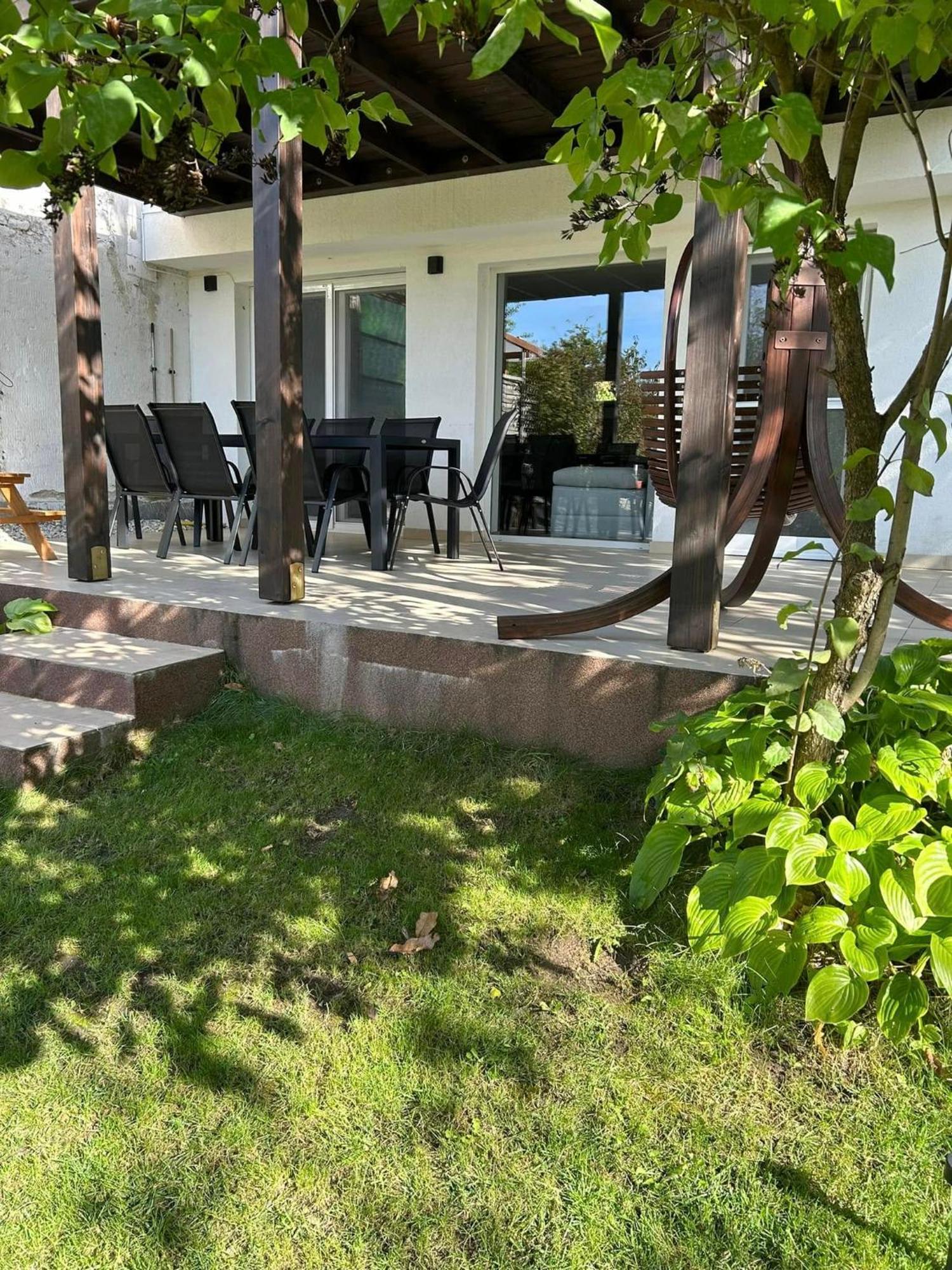 Villa Sun&Fun Vendeghaz Balatonakarattya Exterior foto